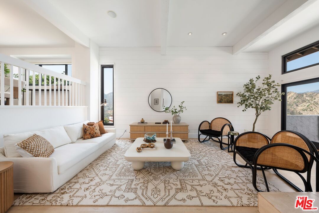 1663 Michael Ln