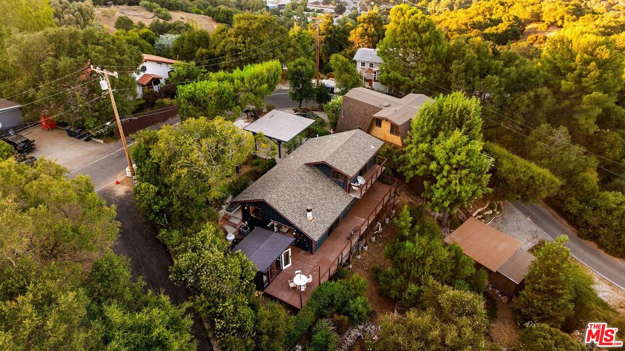 19806 Valley View Dr