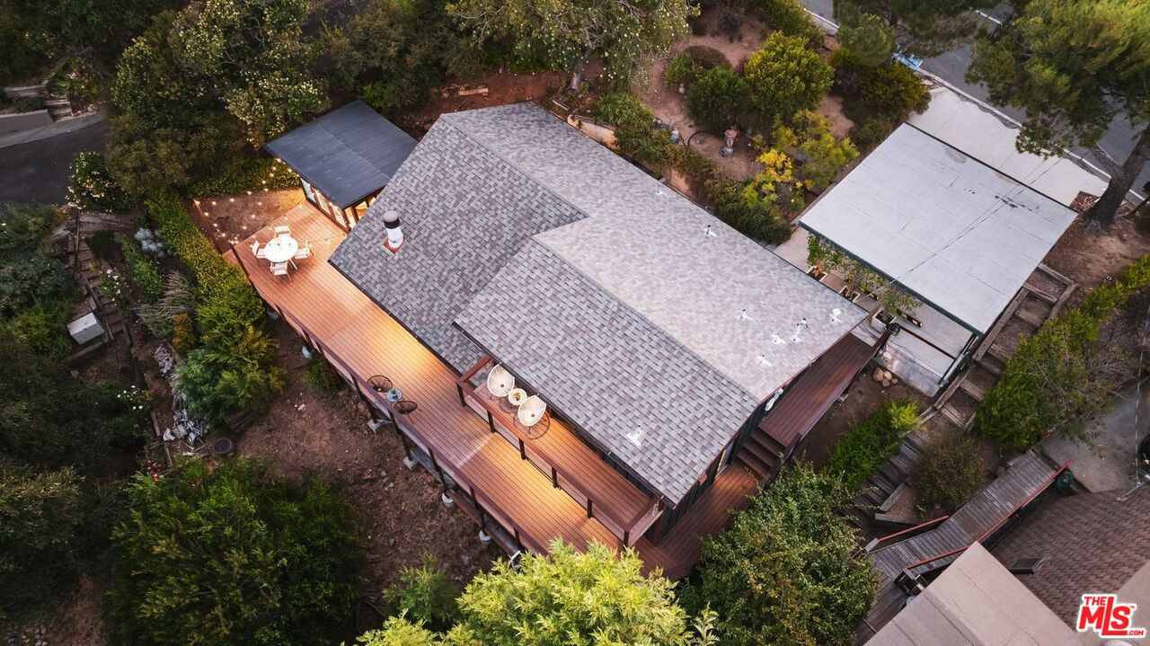 19806 Valley View Dr