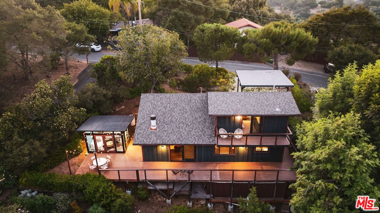 19806 Valley View Dr