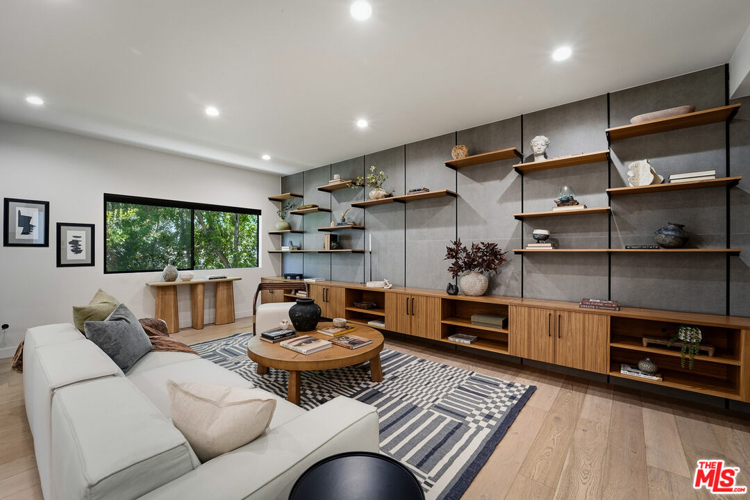 234 S Tower Dr Unit: 4