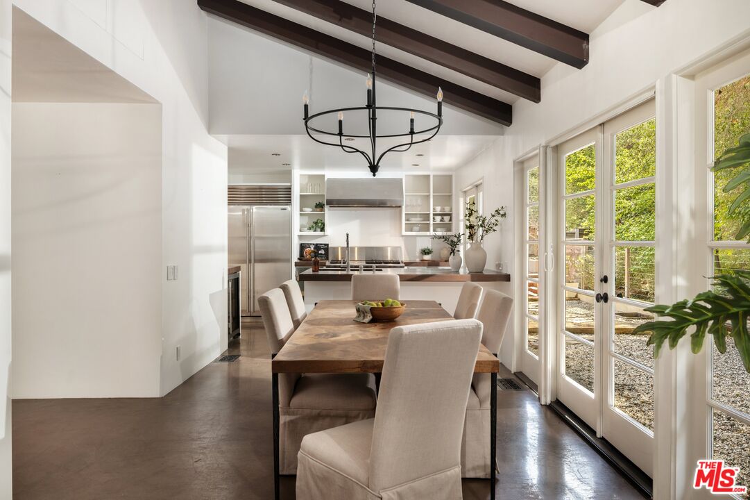 647 Old Topanga Canyon Rd