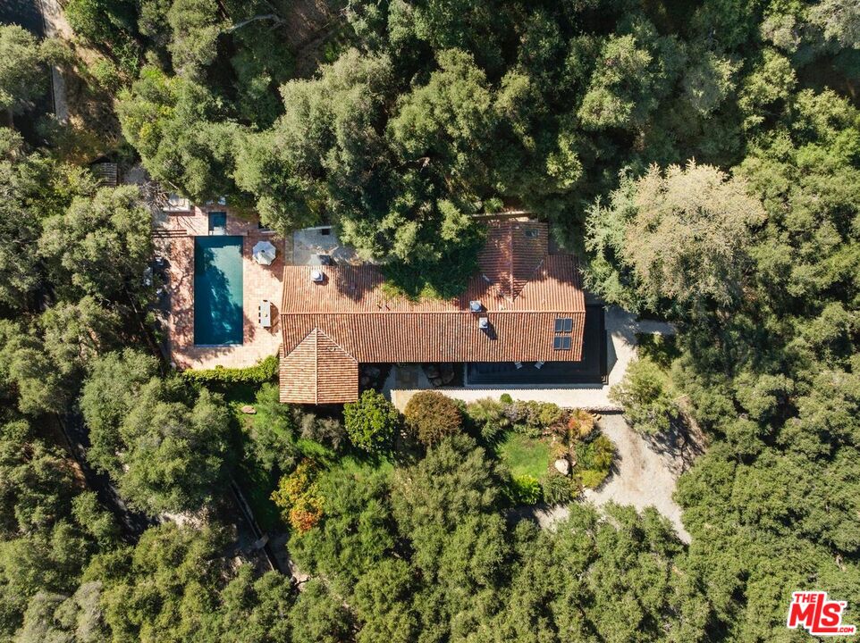 647 Old Topanga Canyon Rd