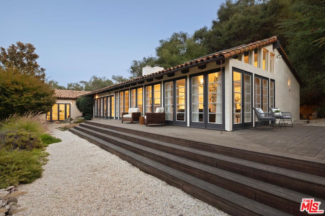 647 Old Topanga Canyon Rd