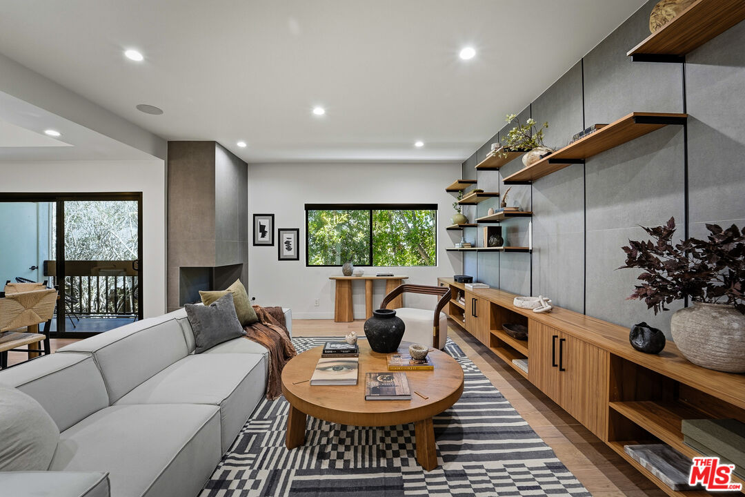 234 S Tower Dr Unit: 4