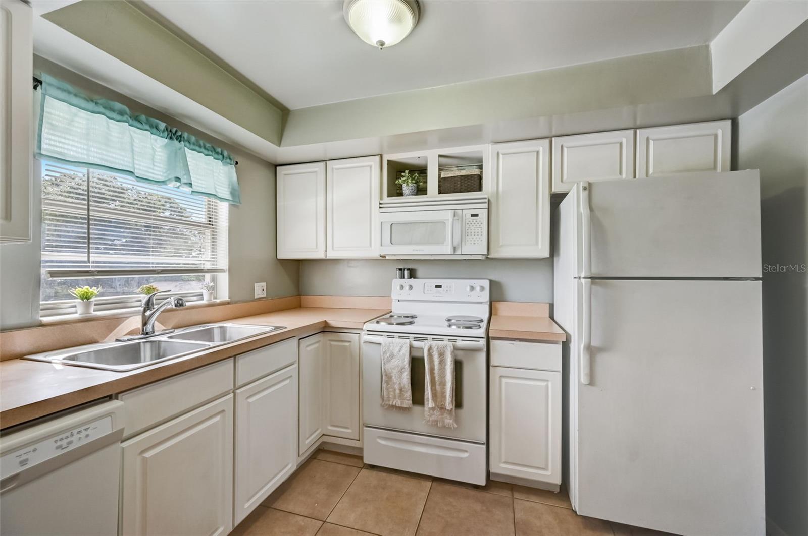 6120 7TH AVE W #6120