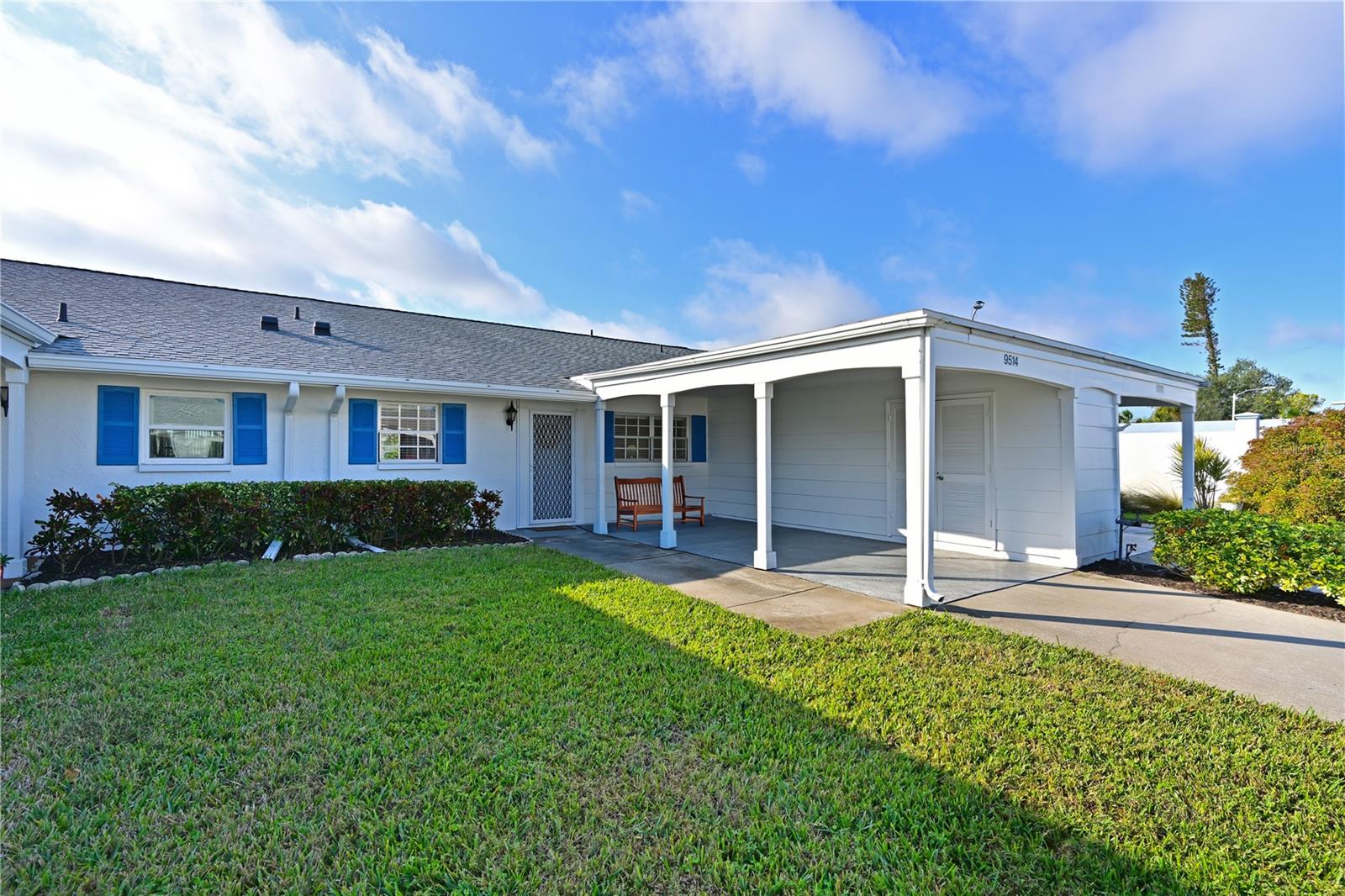 9514 COLONIAL DR