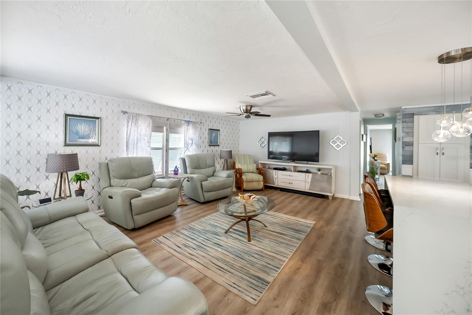 2107 PALMA SOLA BLVD #7