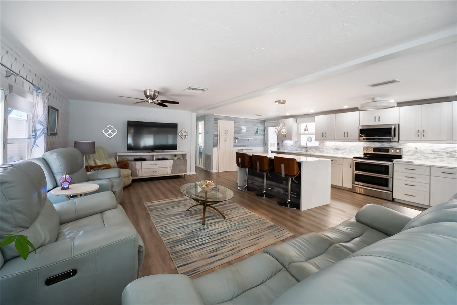 2107 PALMA SOLA BLVD #7
