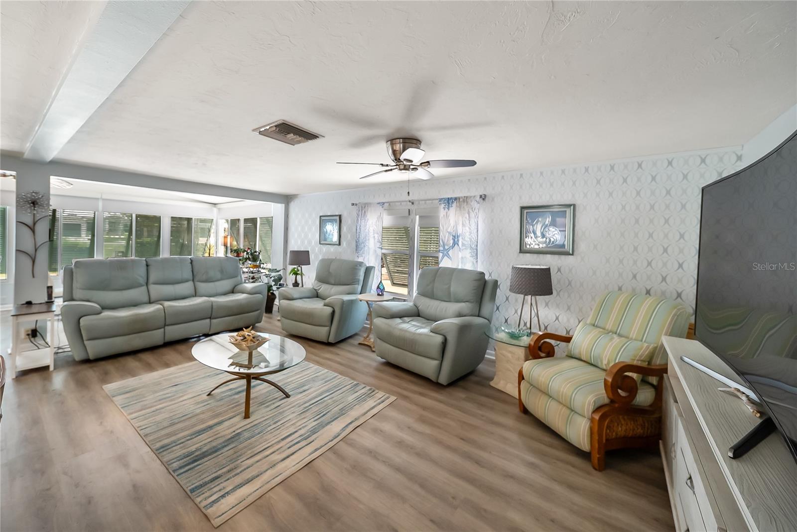 2107 PALMA SOLA BLVD #7