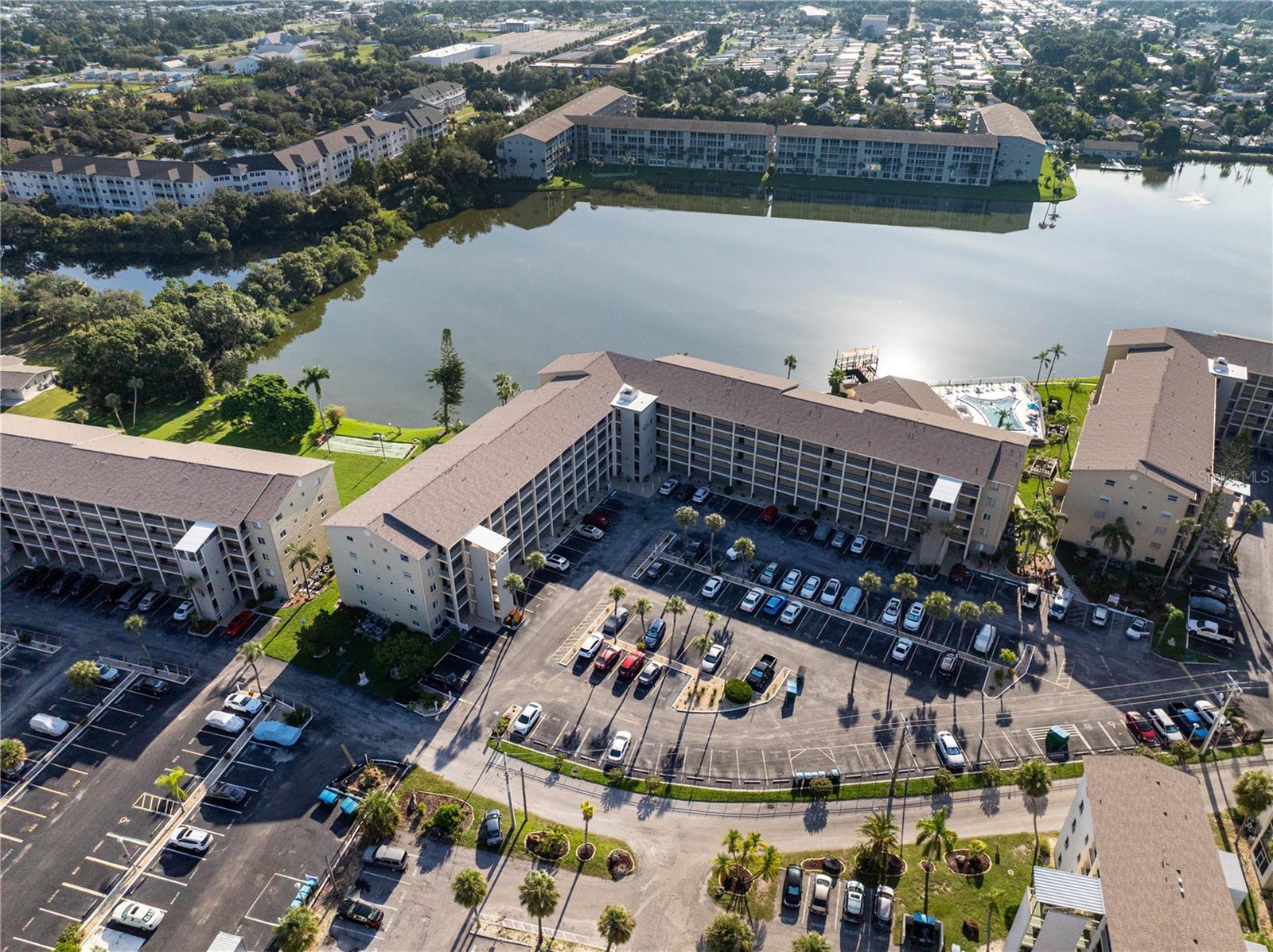 3653 LAKE BAYSHORE DR #503