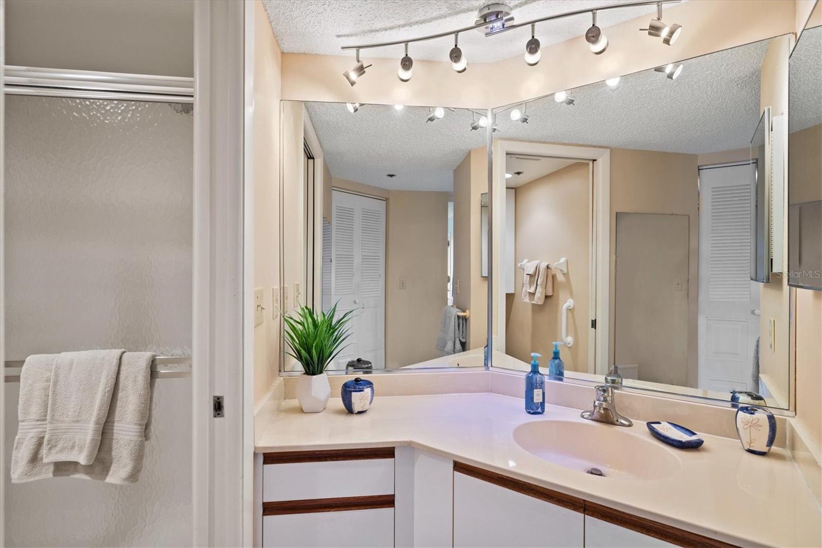 4440 FAIRWAYS BLVD #407