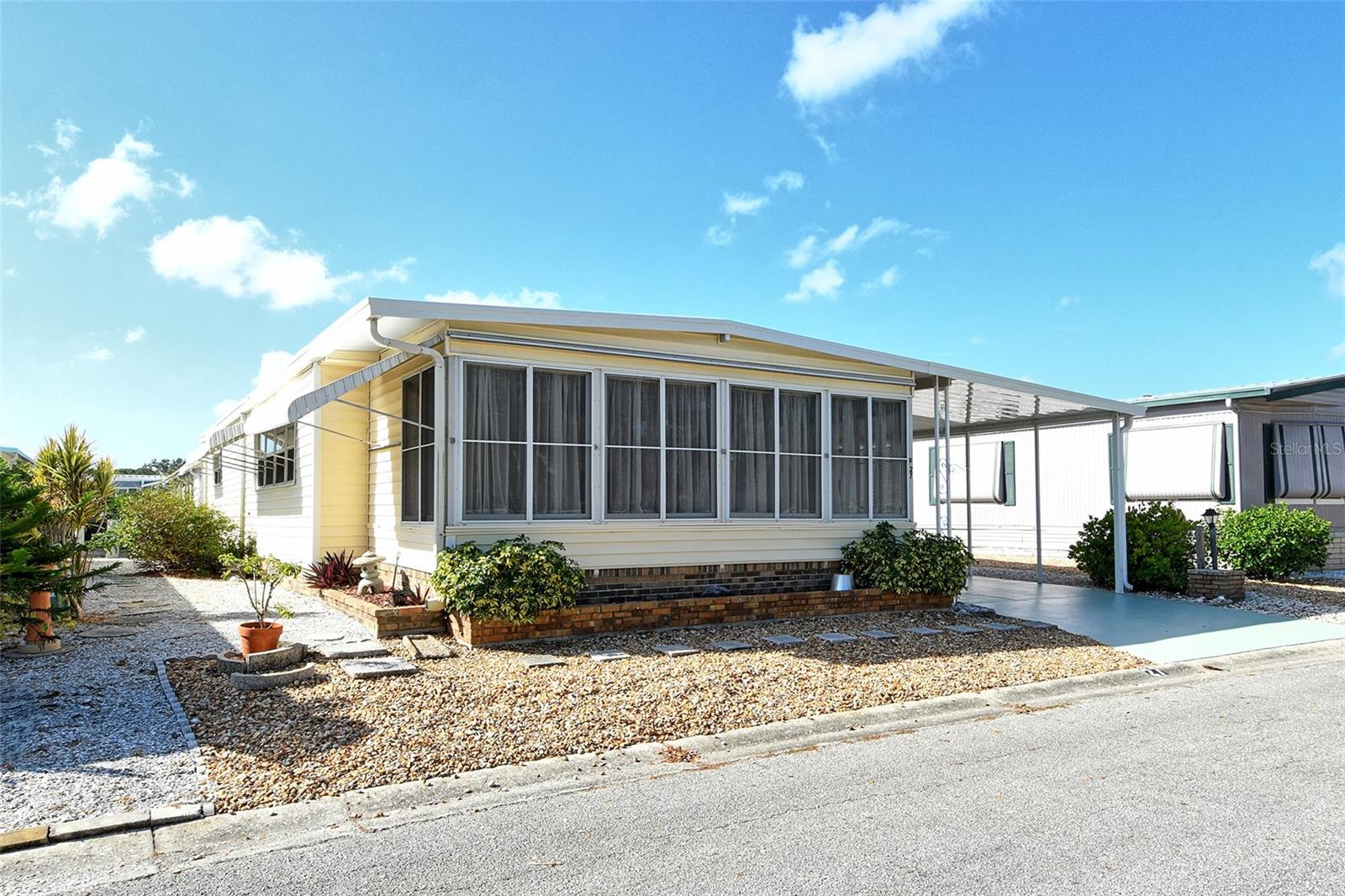 2107 PALMA SOLA BLVD #27