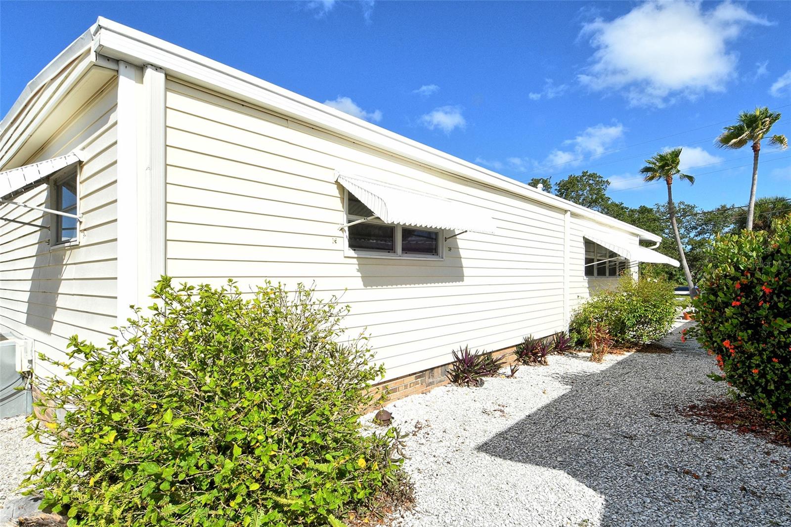 2107 PALMA SOLA BLVD #27