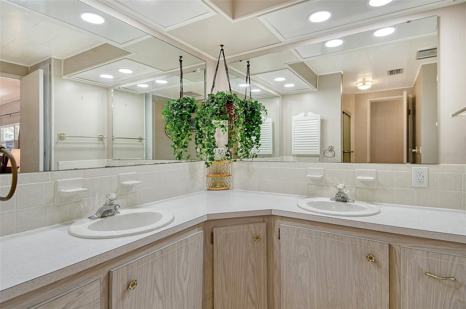 2107 PALMA SOLA BLVD #27