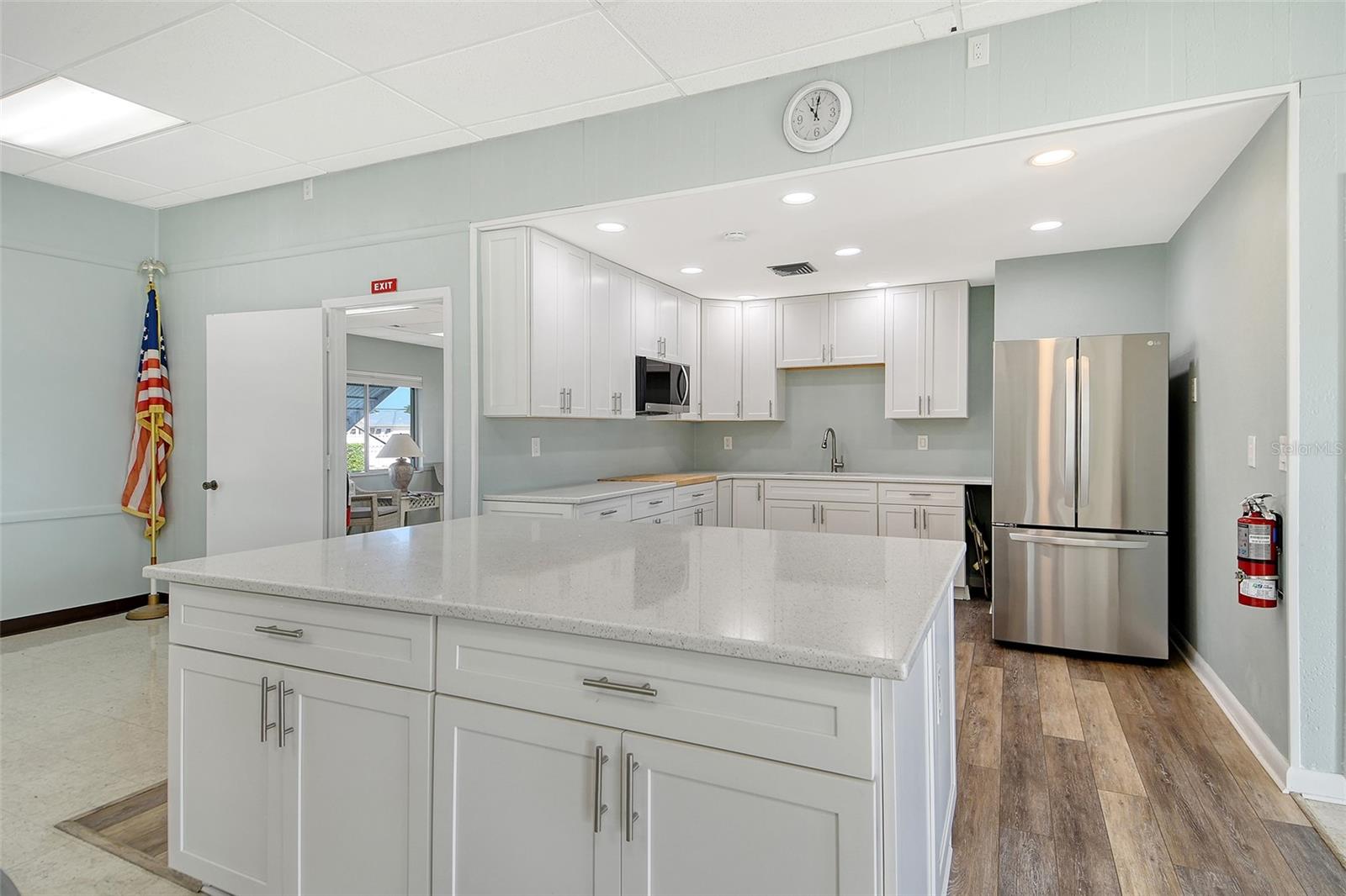 2107 PALMA SOLA BLVD #27