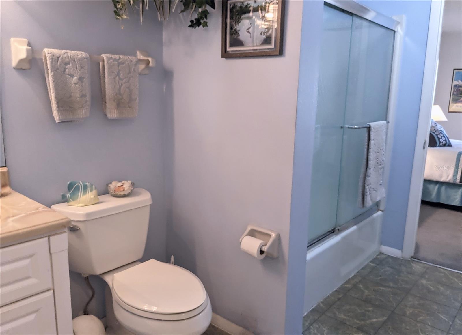 3772 LAKE BAYSHORE DR #K-517