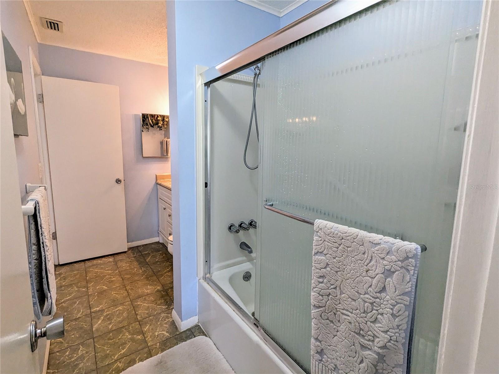 3772 LAKE BAYSHORE DR #K-517