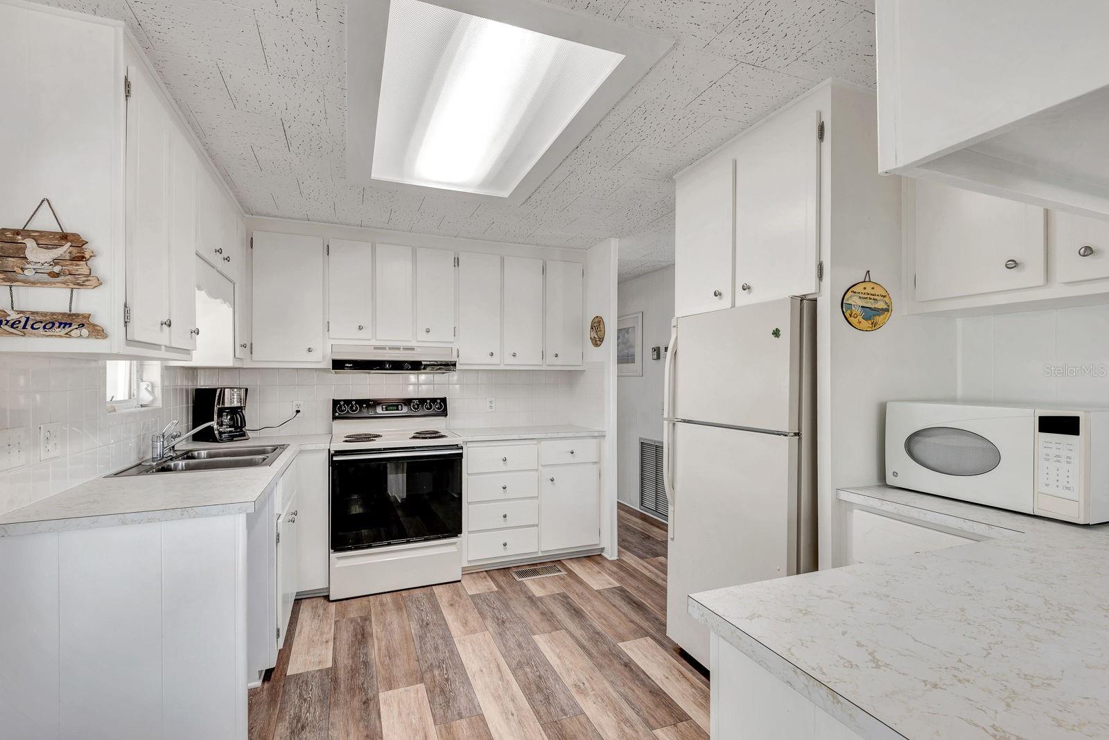 2107 PALMA SOLA BLVD #1