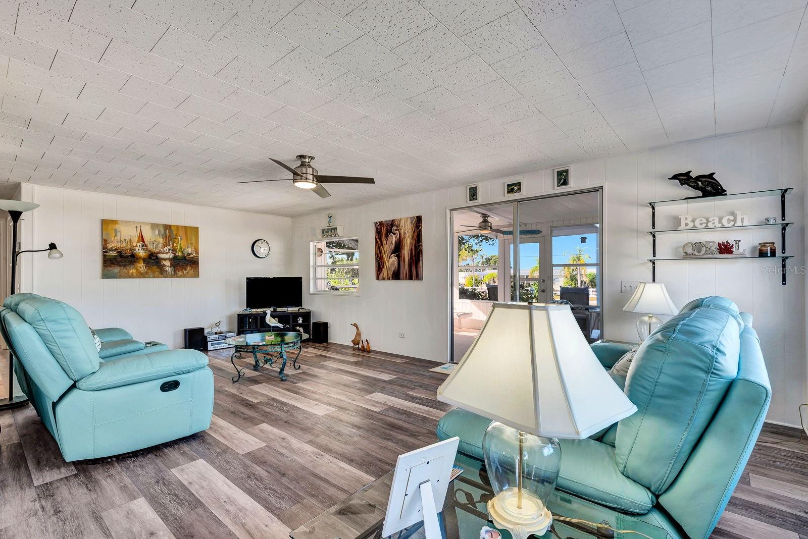 2107 PALMA SOLA BLVD #1