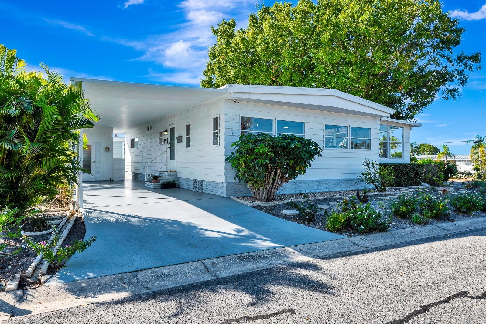 2107 PALMA SOLA BLVD #1