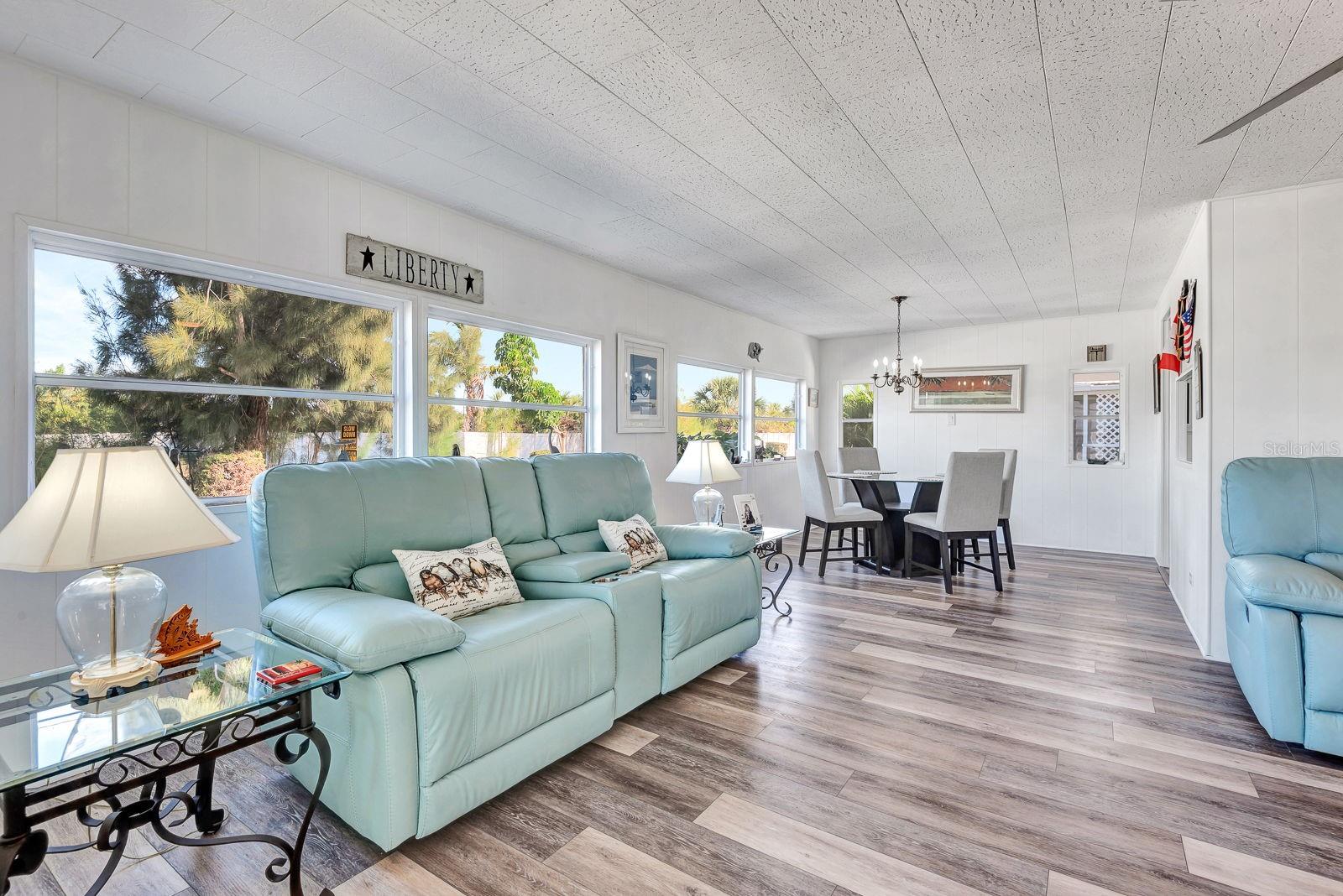 2107 PALMA SOLA BLVD #1