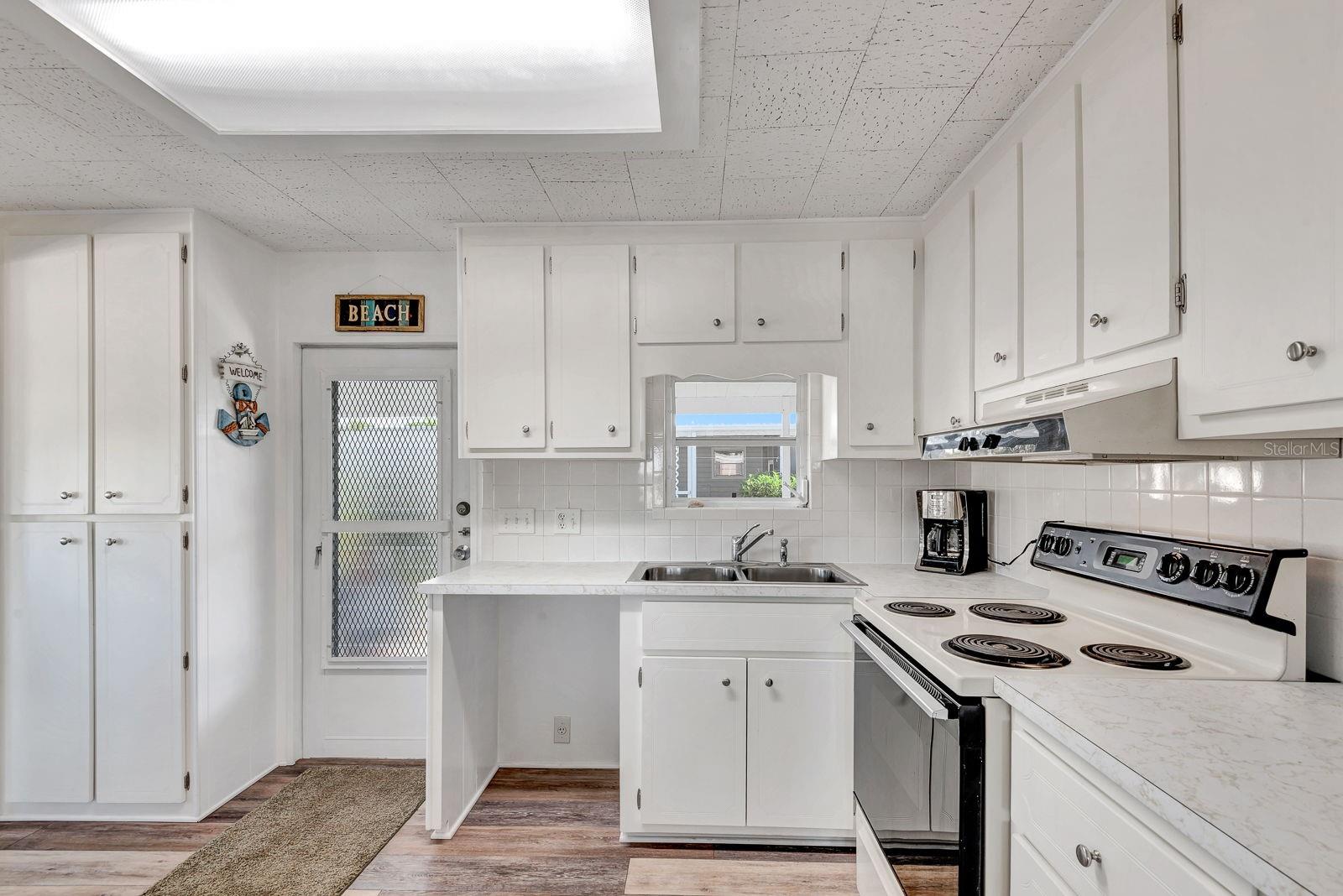 2107 PALMA SOLA BLVD #1