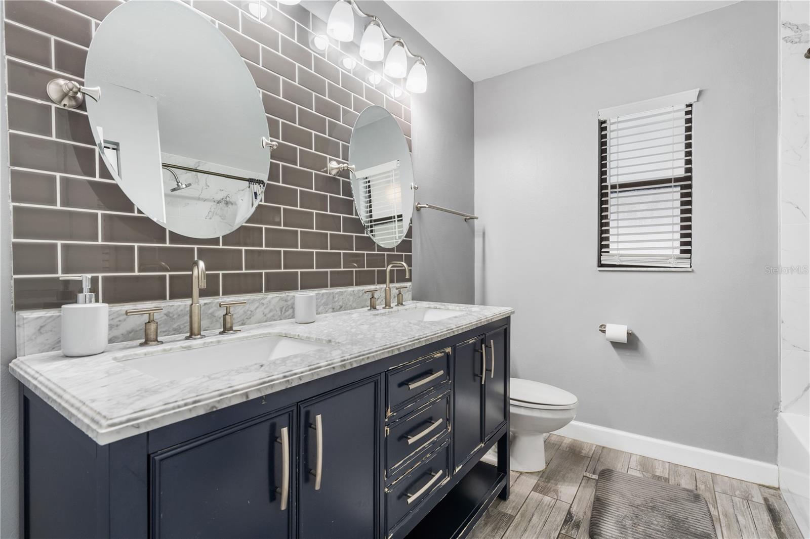 1011 67TH AVENUE DR W