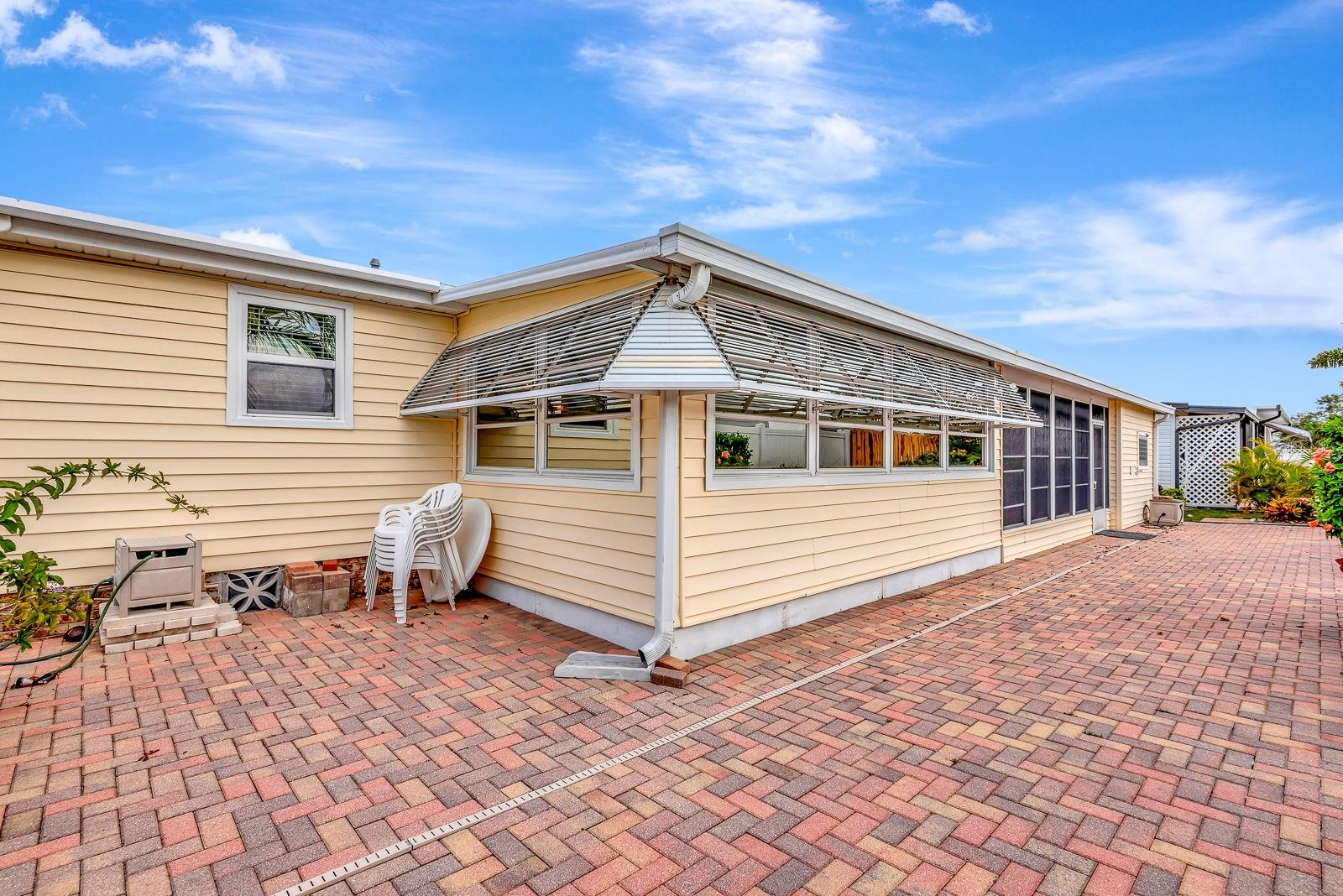 2107 PALMA SOLA BLVD #84