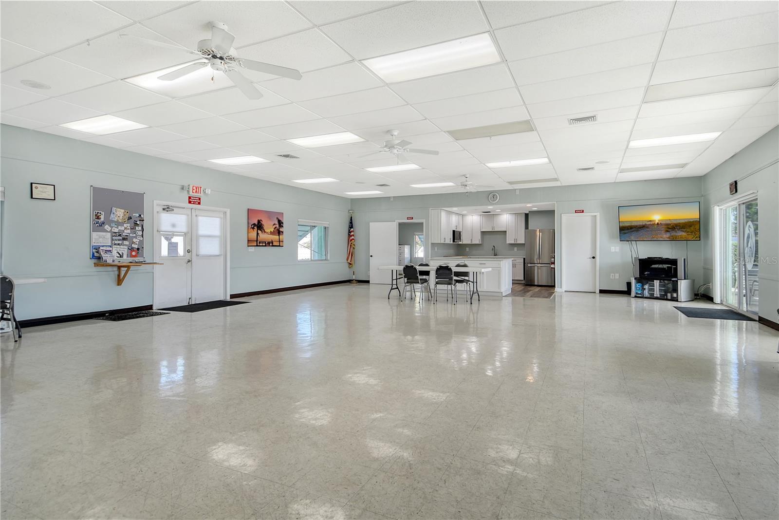 2107 PALMA SOLA BLVD #84