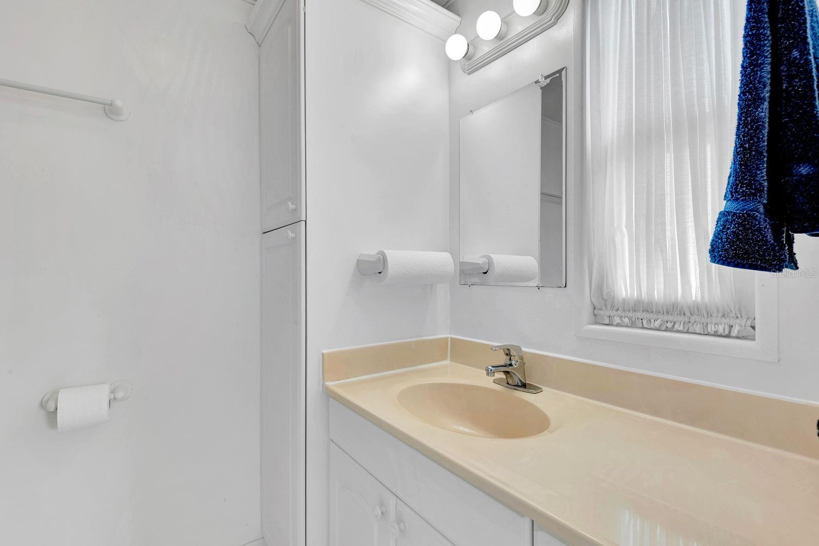 2107 PALMA SOLA BLVD #84