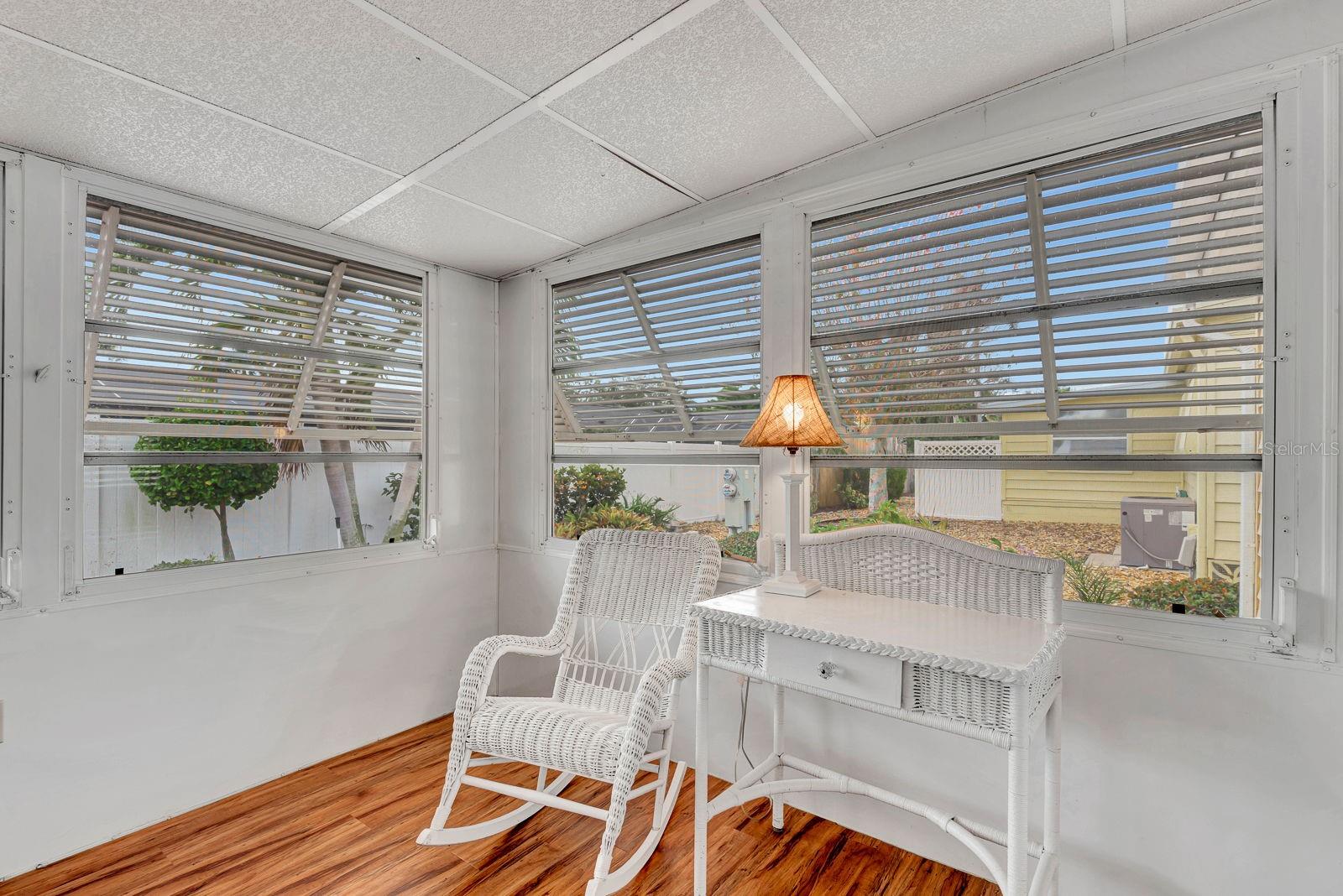 2107 PALMA SOLA BLVD #84