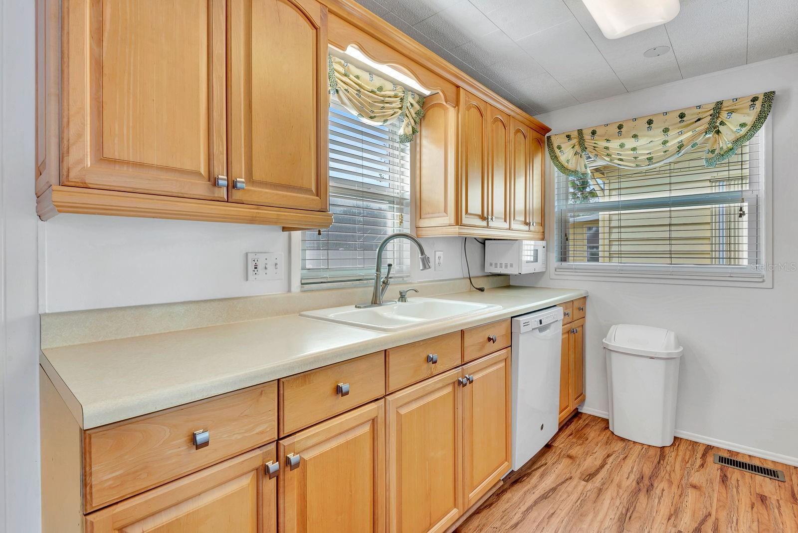 2107 PALMA SOLA BLVD #84