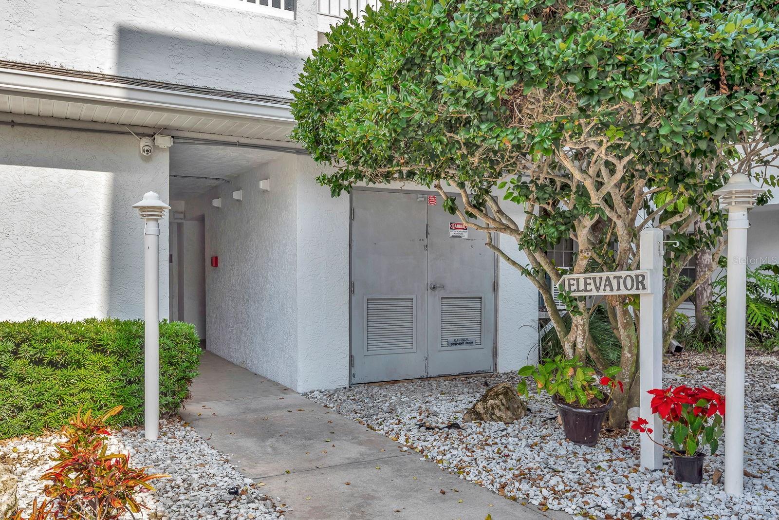 6304 POINTE WEST BLVD #A303