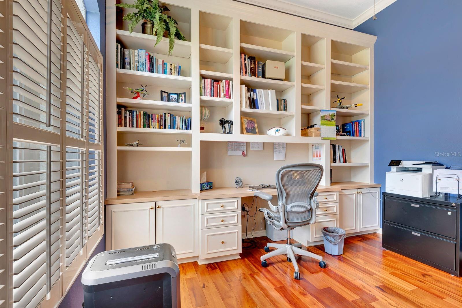 10005 CHERRY HILLS AVENUE CIR