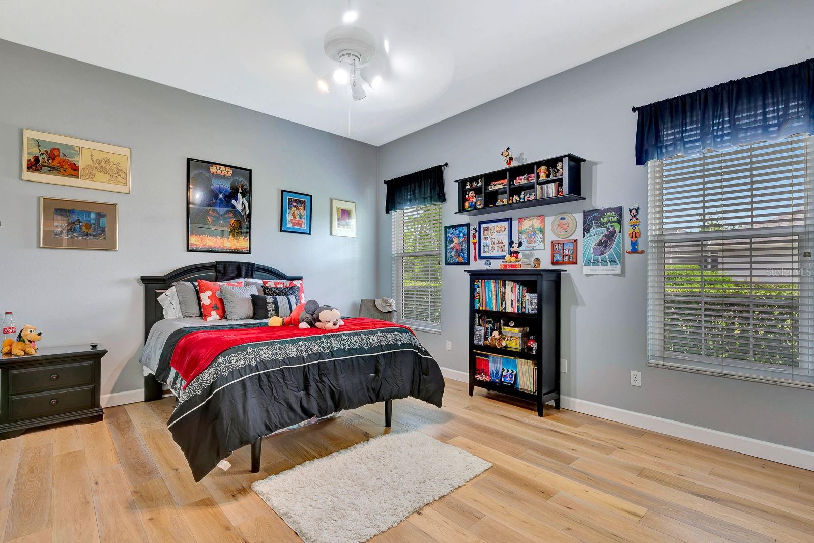 10005 CHERRY HILLS AVENUE CIR