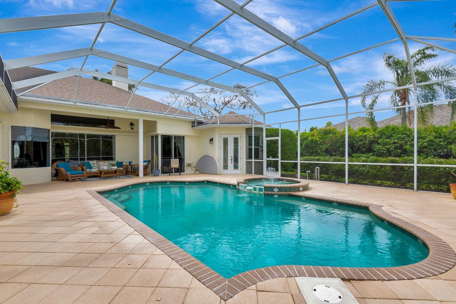 10005 CHERRY HILLS AVENUE CIR