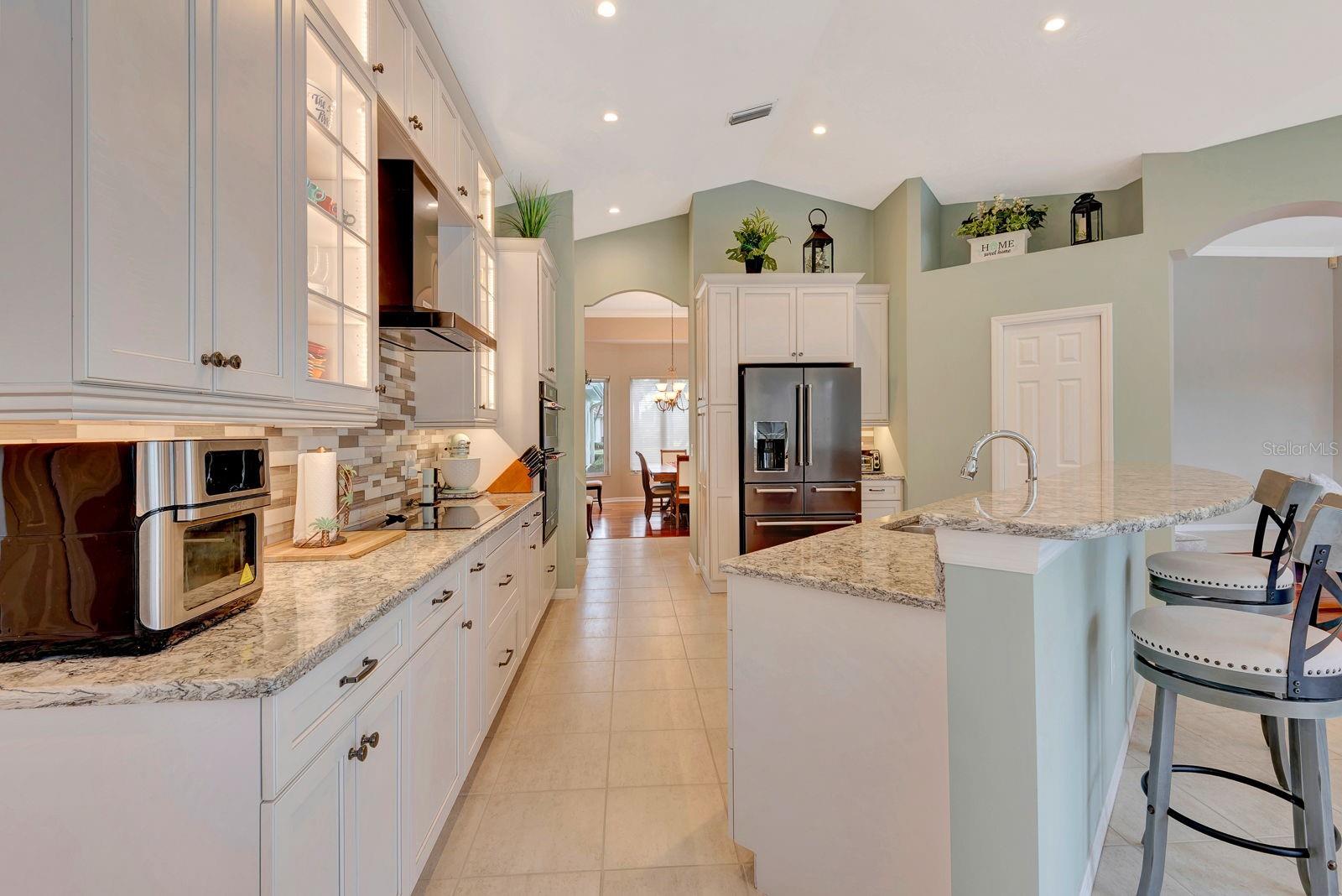 10005 CHERRY HILLS AVENUE CIR