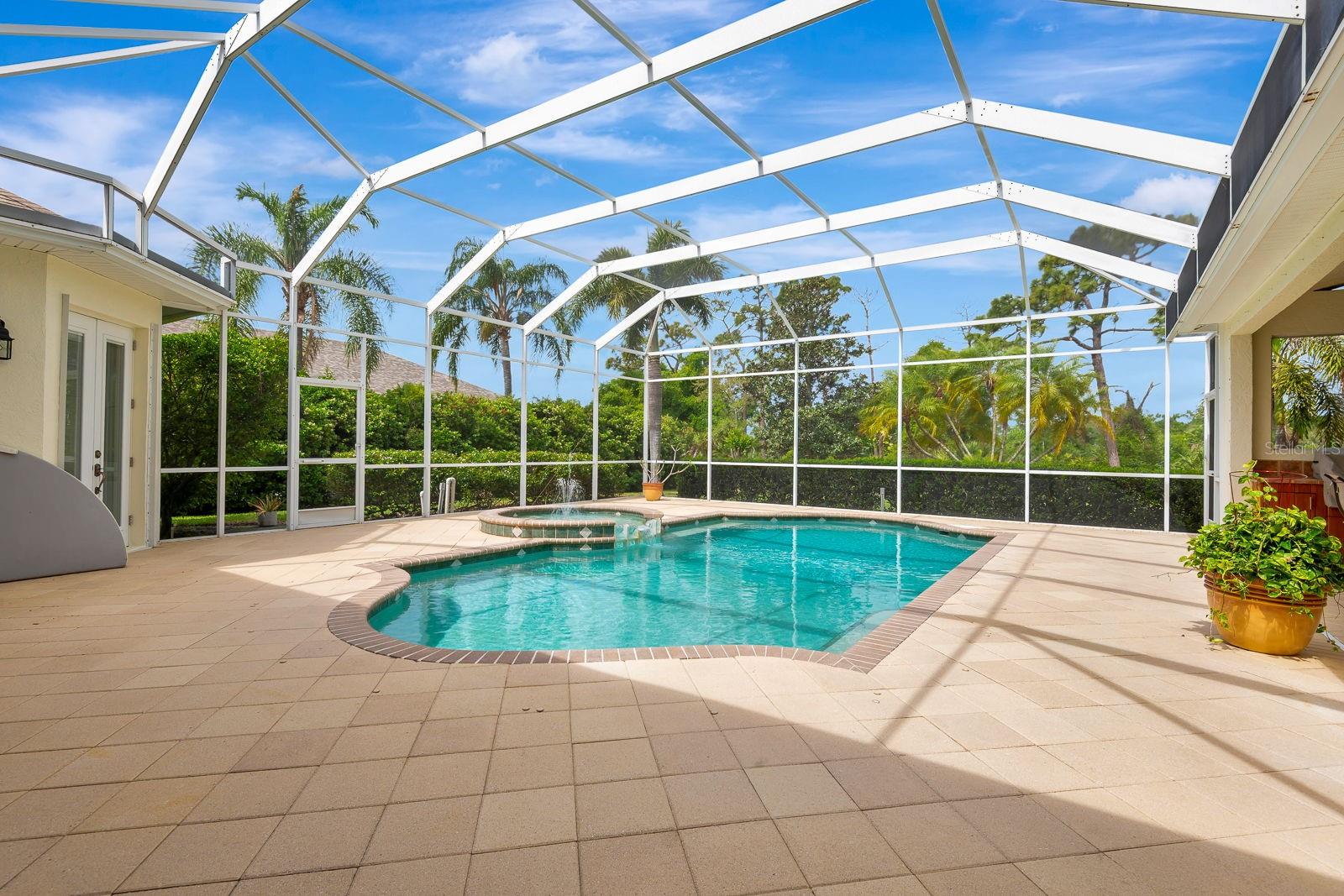 10005 CHERRY HILLS AVENUE CIR