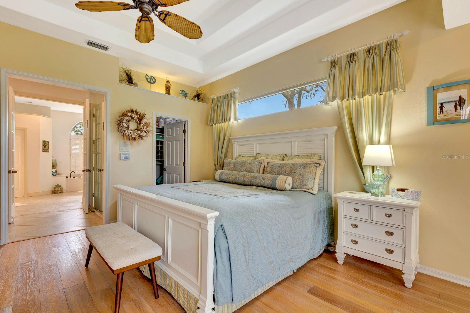 10005 CHERRY HILLS AVENUE CIR