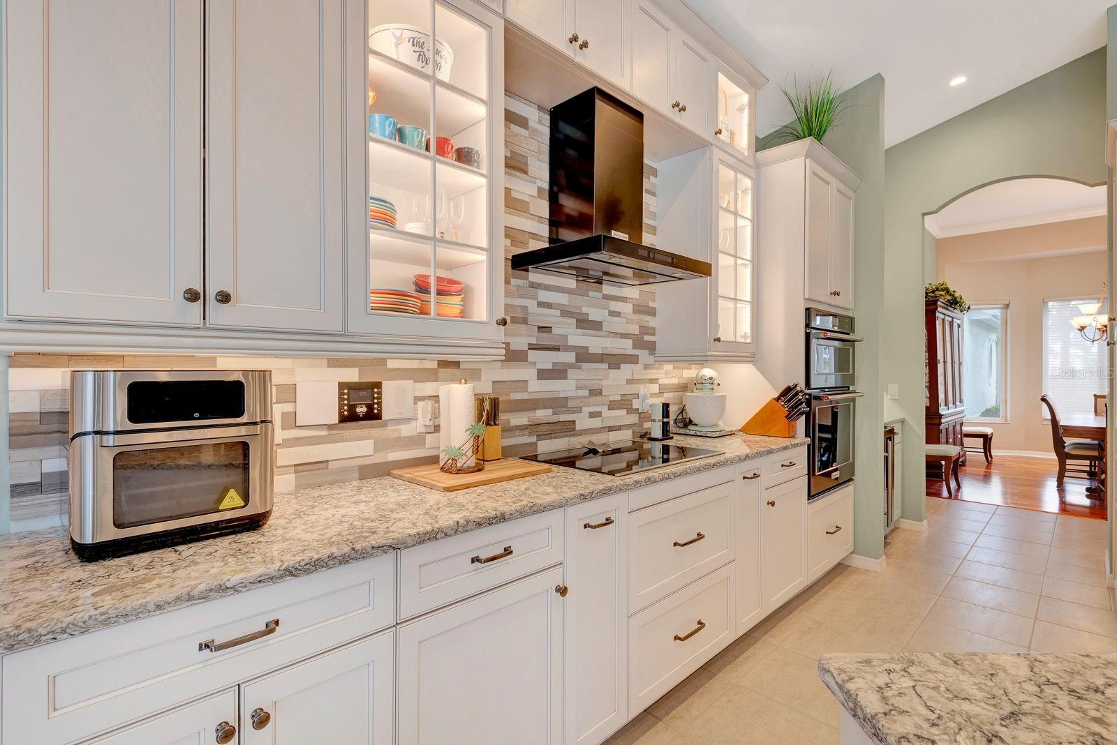 10005 CHERRY HILLS AVENUE CIR