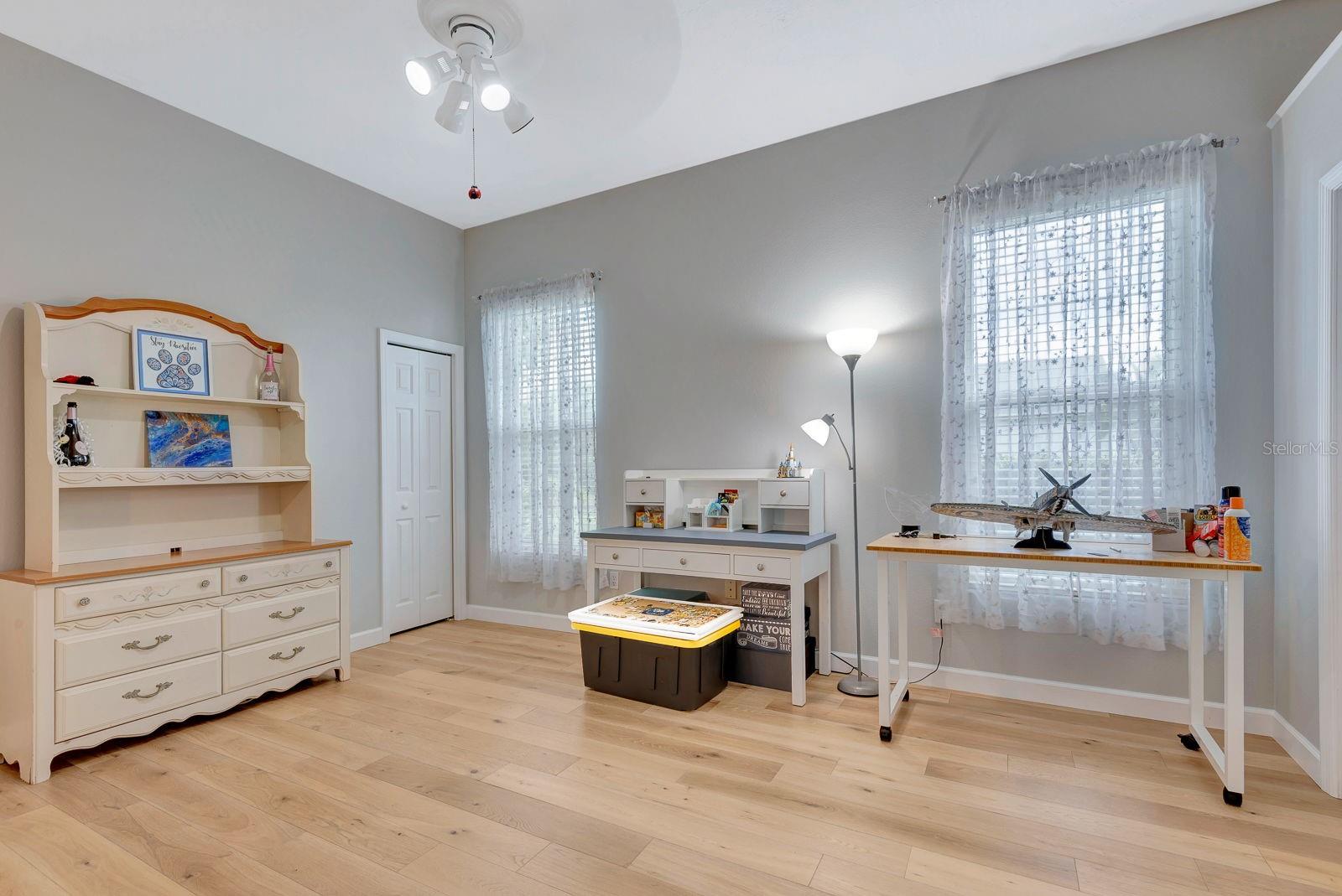 10005 CHERRY HILLS AVENUE CIR