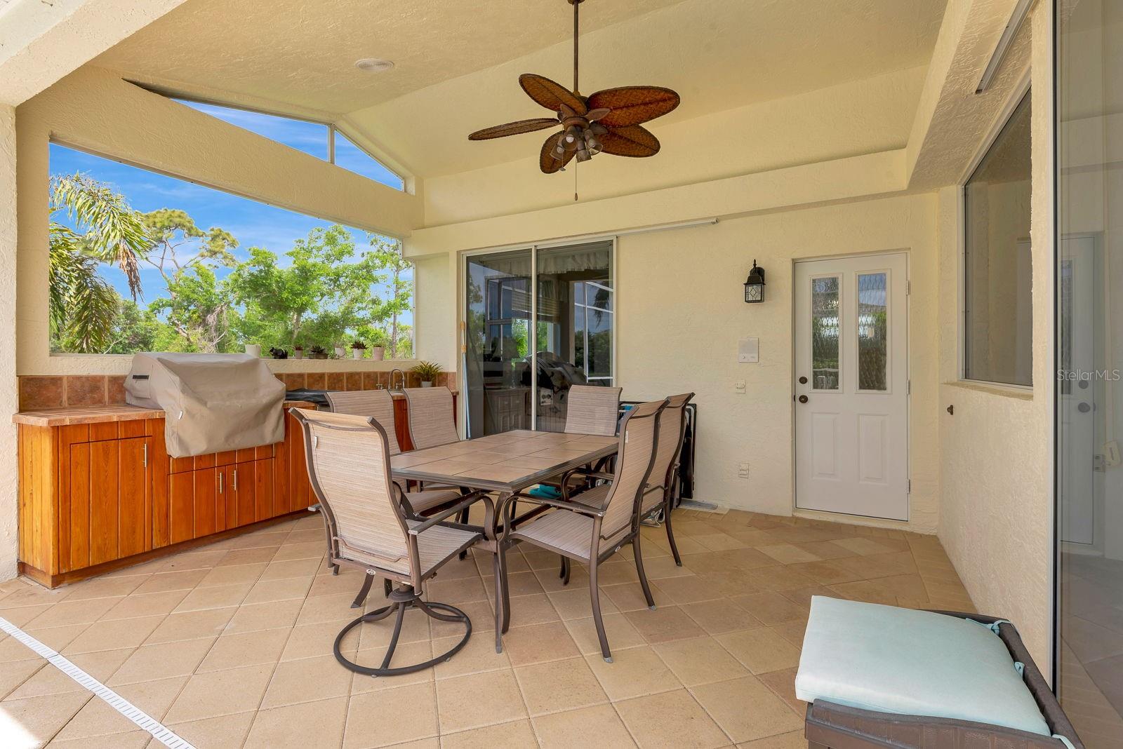 10005 CHERRY HILLS AVENUE CIR