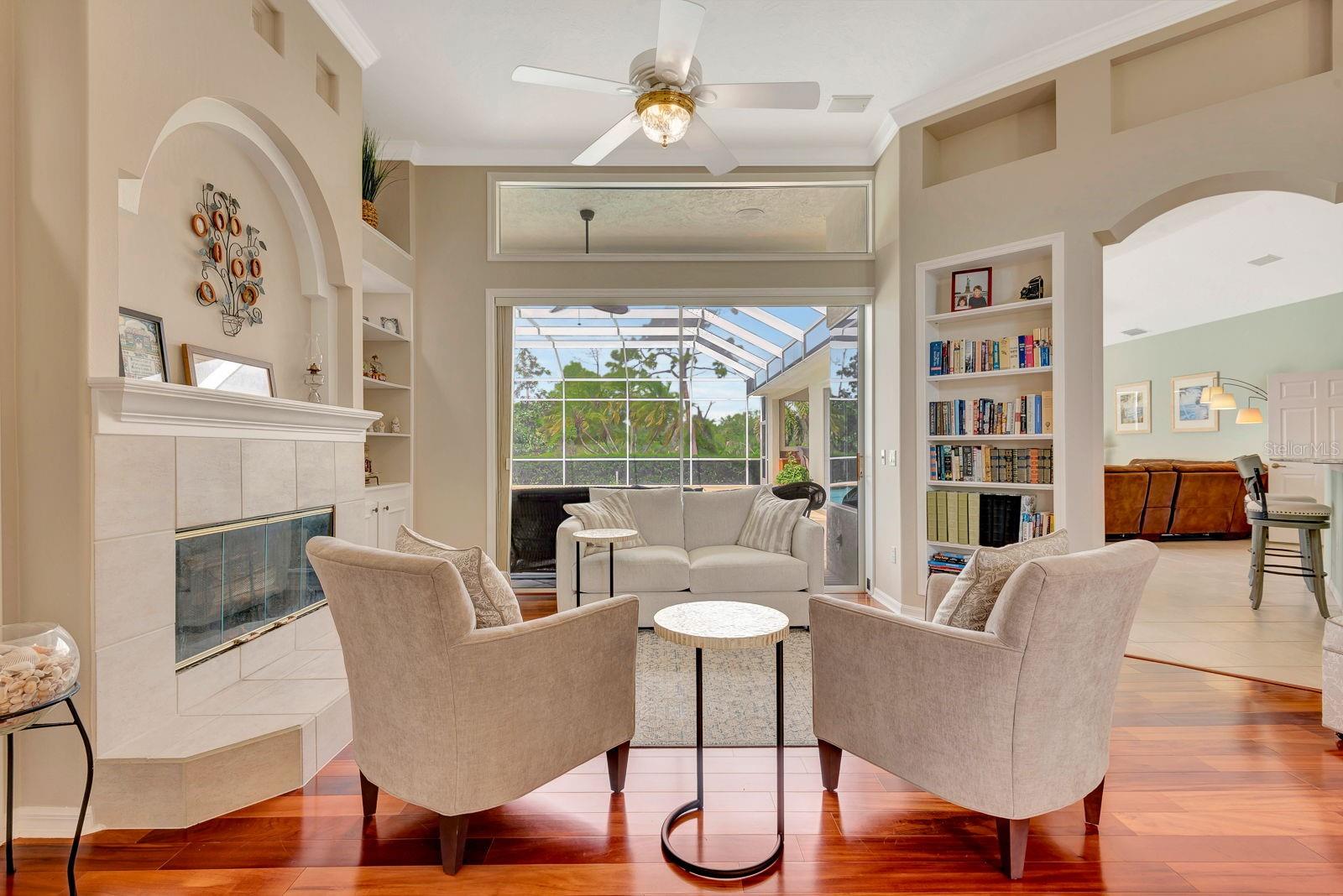 10005 CHERRY HILLS AVENUE CIR