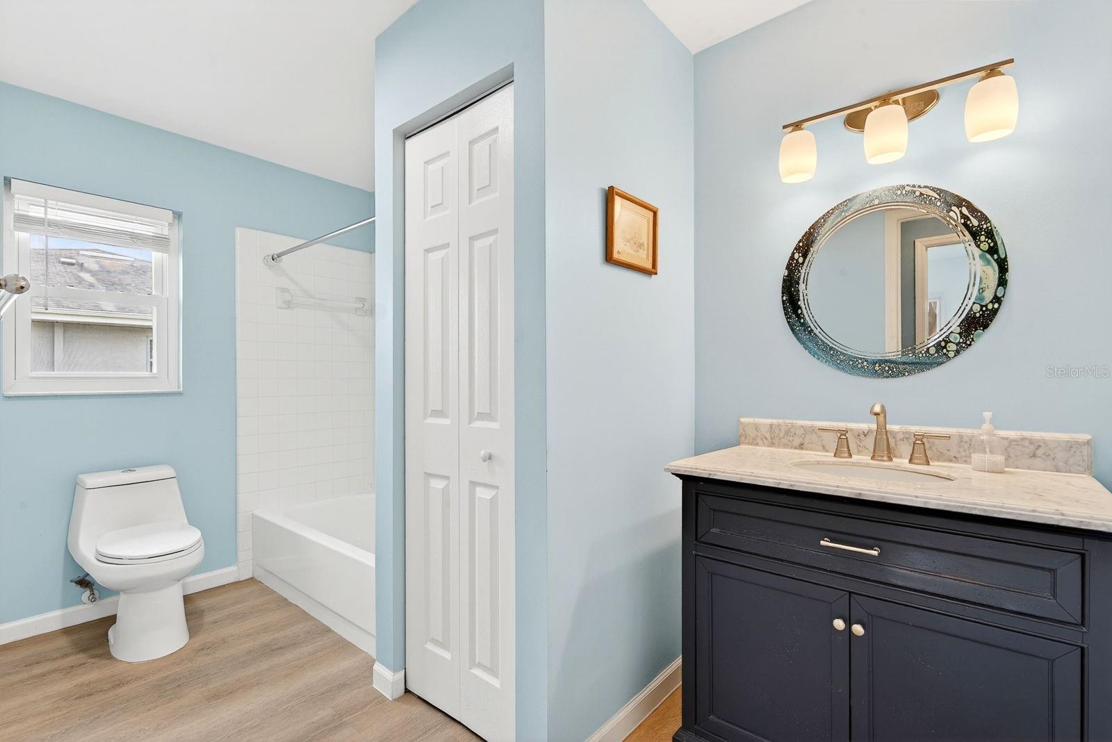 1612 BENTWOOD DR