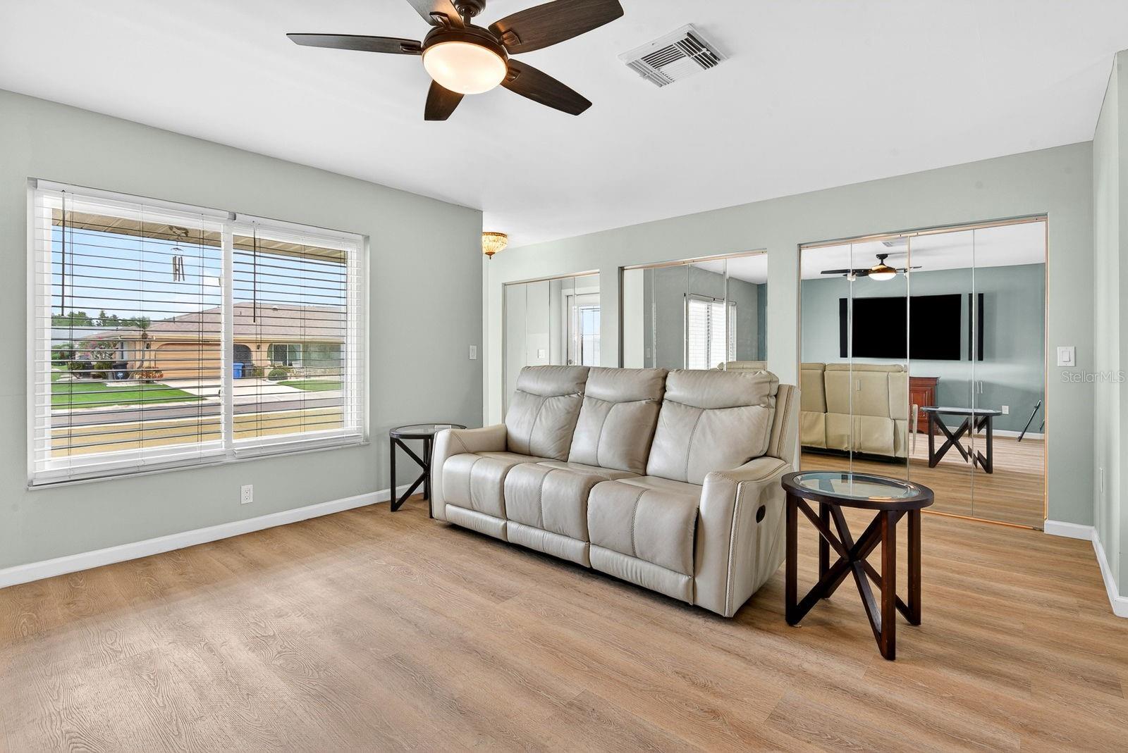 1612 BENTWOOD DR