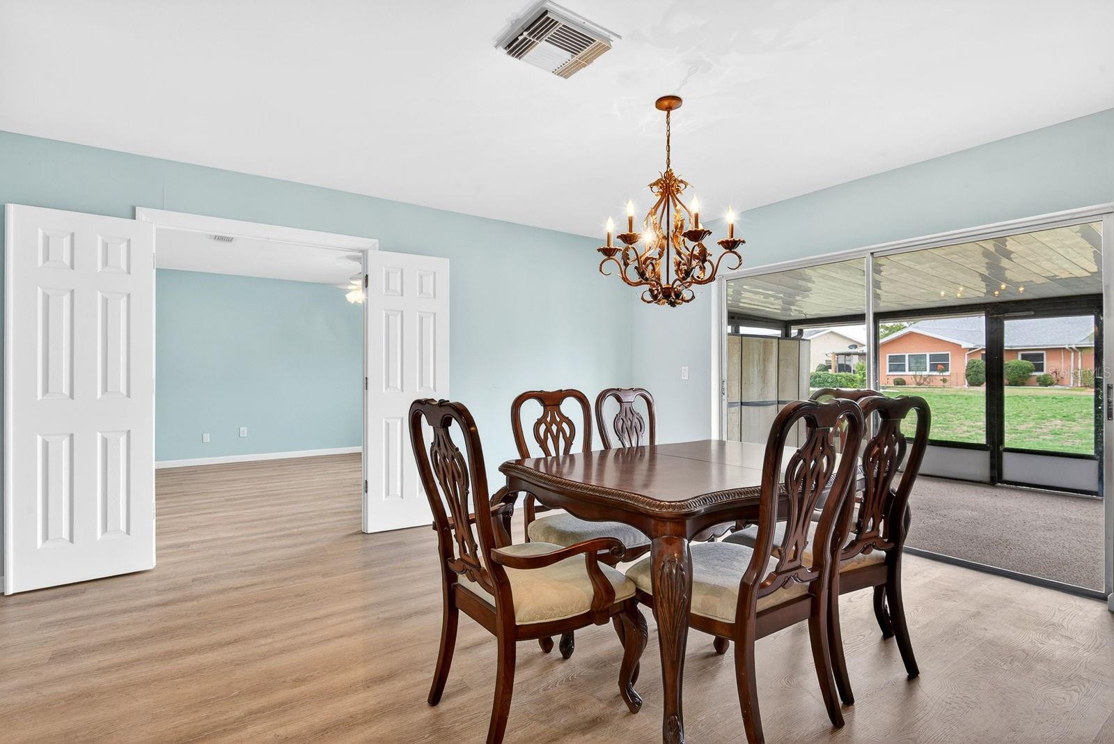 1612 BENTWOOD DR