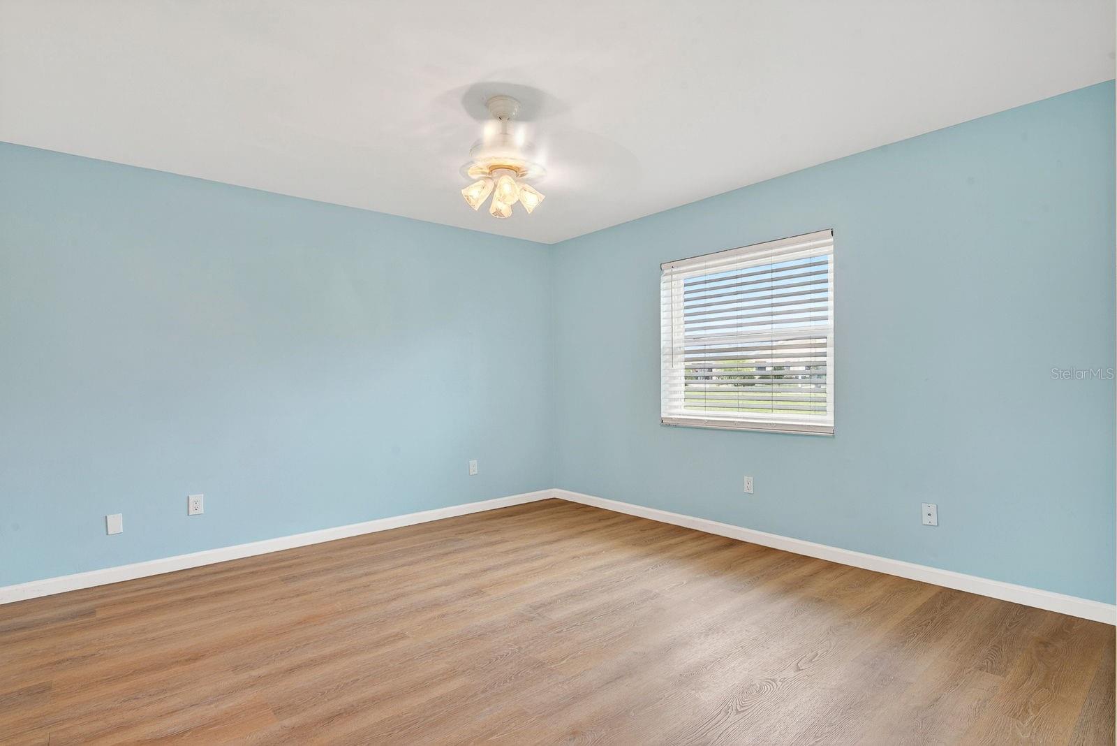 1612 BENTWOOD DR