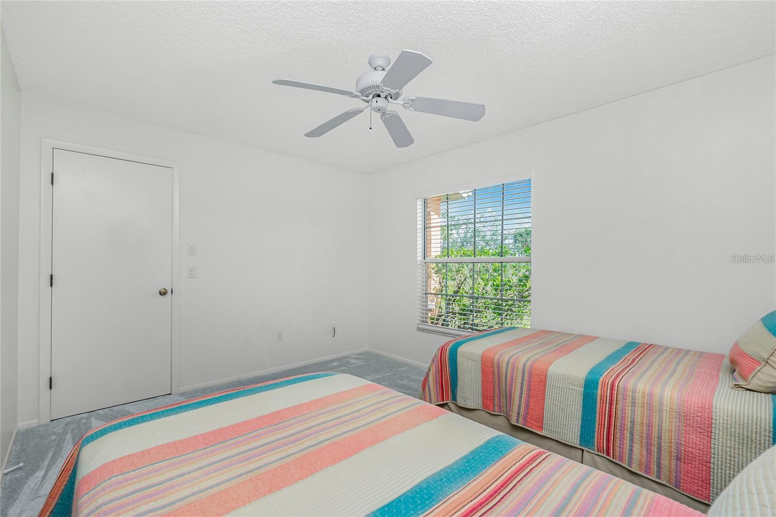 4224 OAK TERRACE CIR