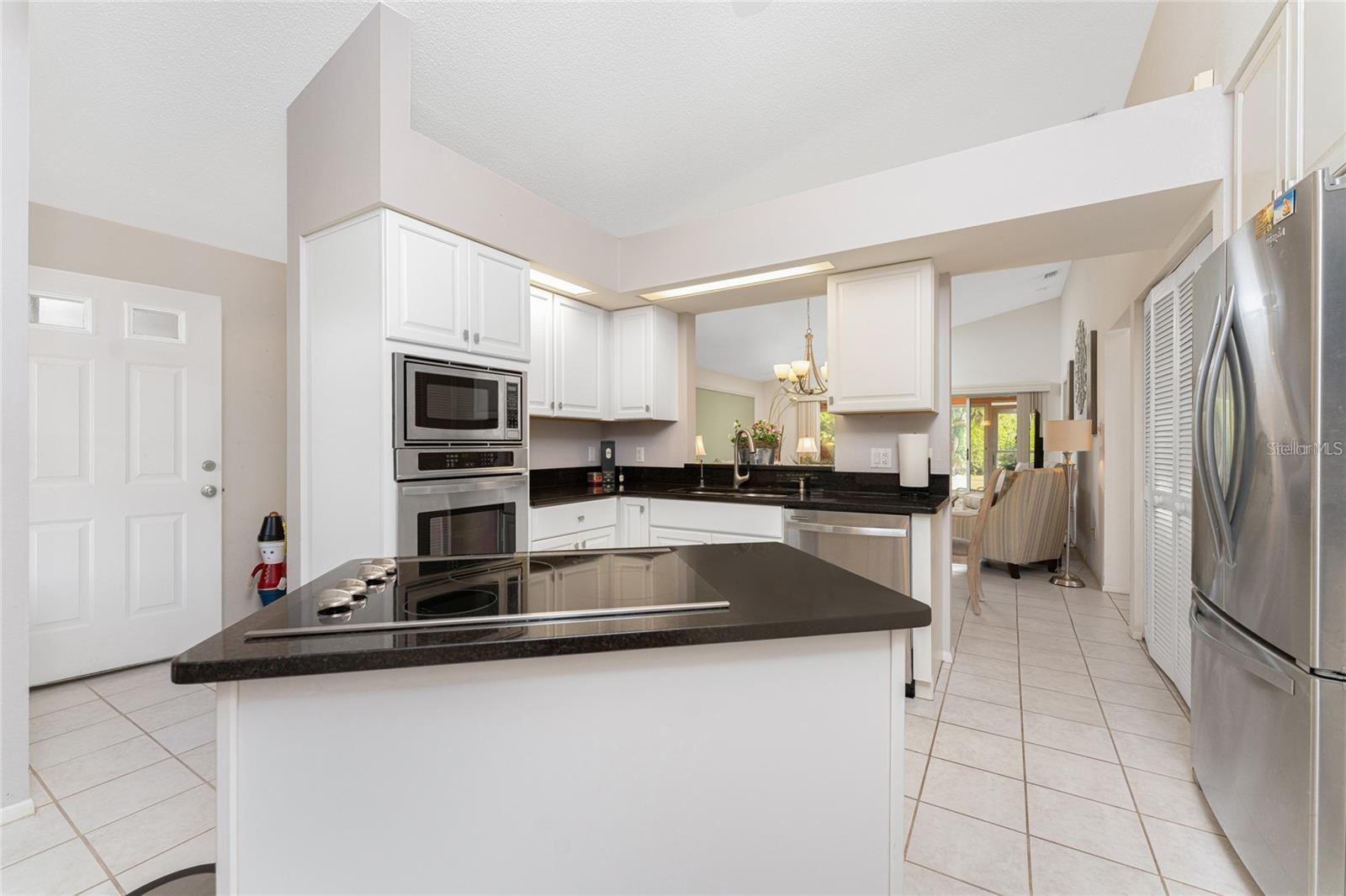 4224 OAK TERRACE CIR